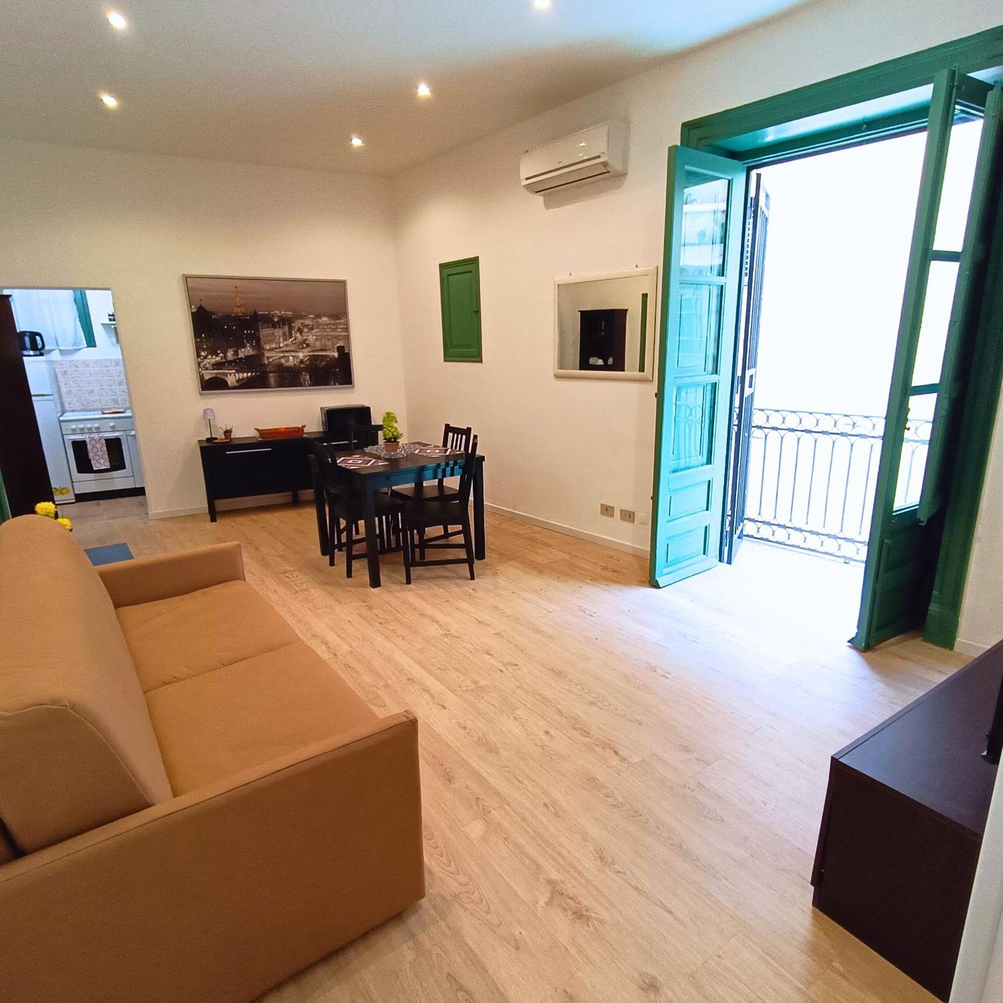 شقة Centro Storico Casa Bellini ***** باليرمو المظهر الخارجي الصورة